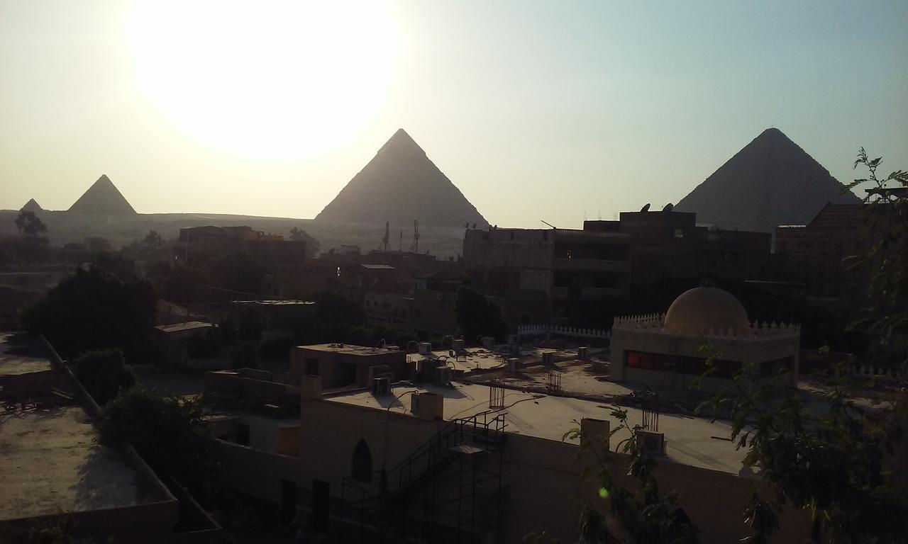 Maged Pyramids View Inn Kafrat al Jabal Bagian luar foto