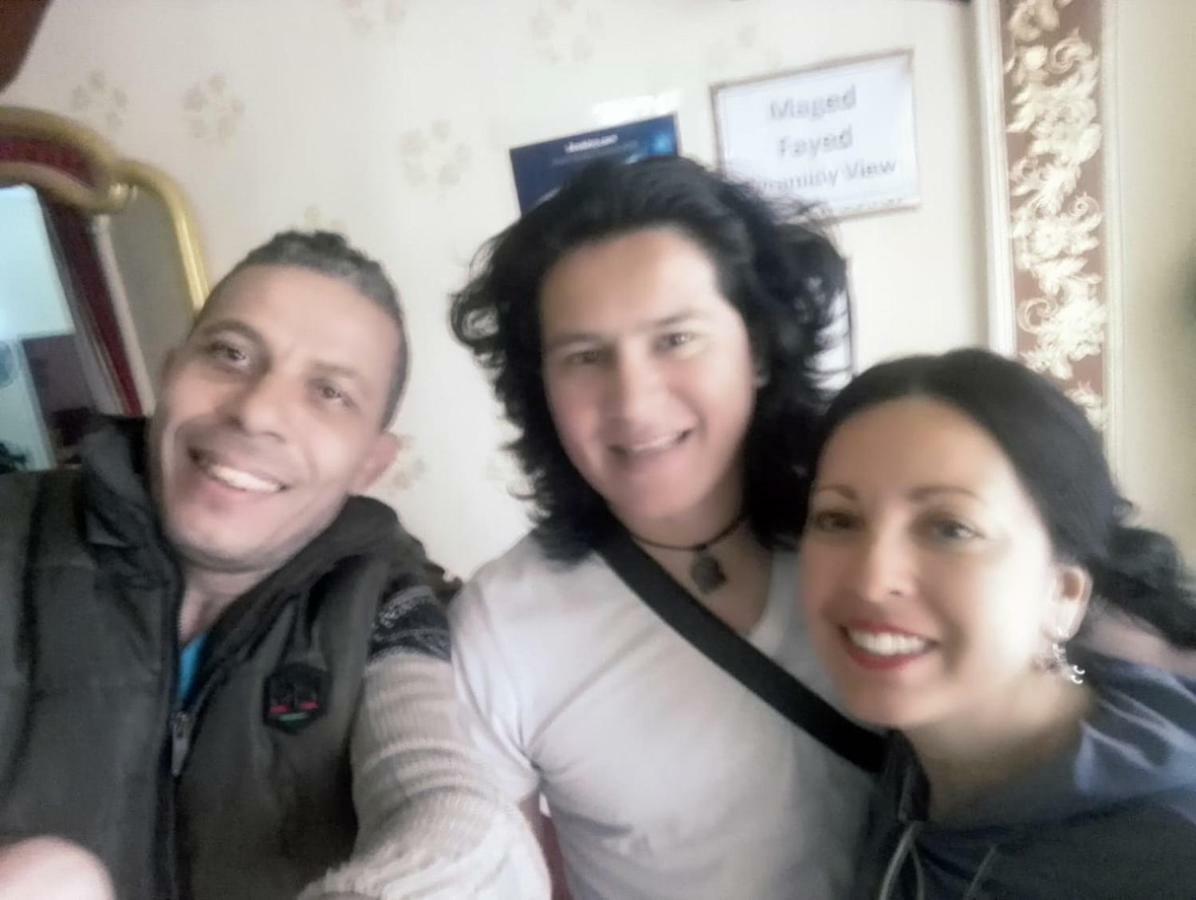 Maged Pyramids View Inn Kafrat al Jabal Bagian luar foto
